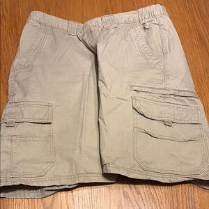 EUC Sz 40 RedHead Men's Khaki Cargo Shorts